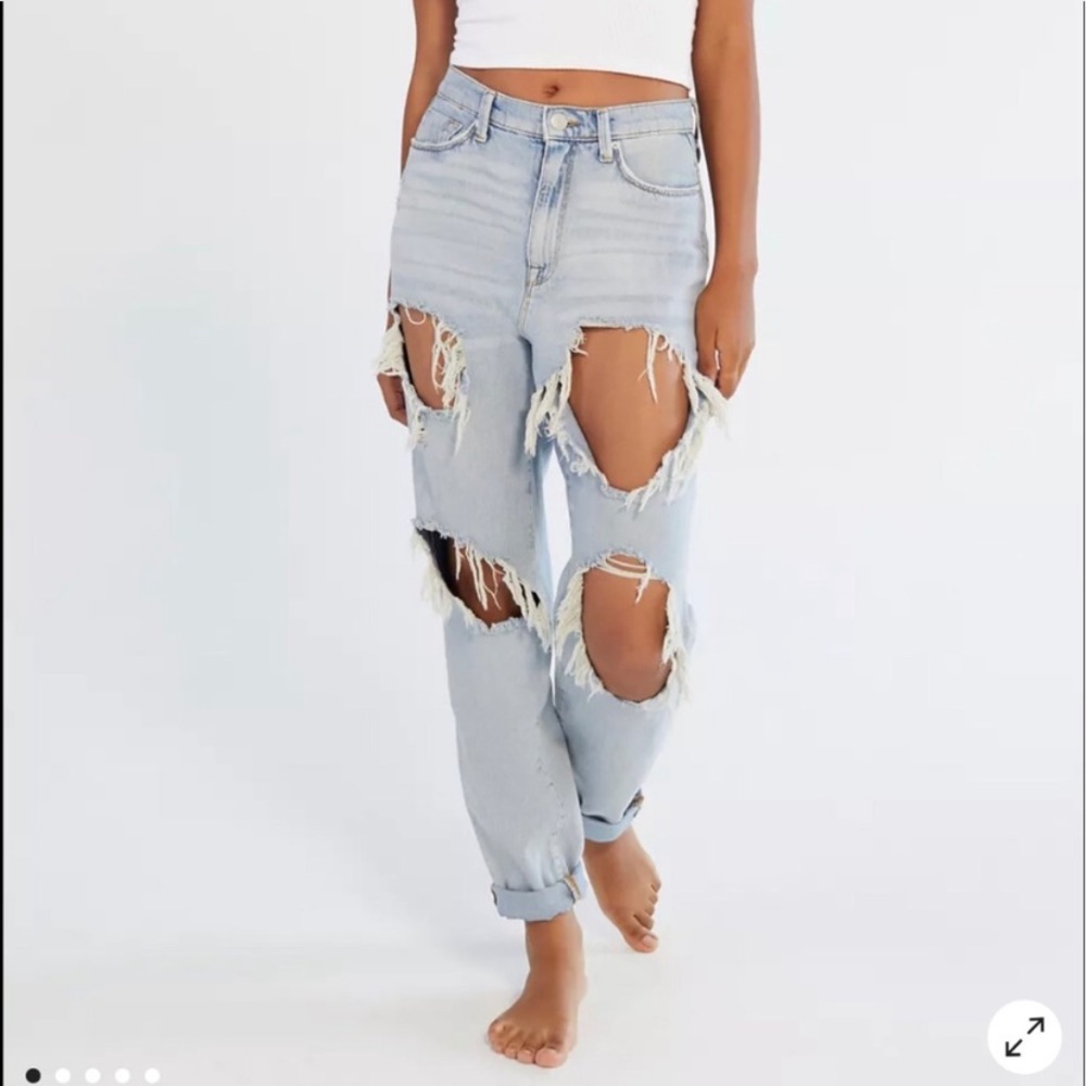 Urban jeans only worn 1 time!!